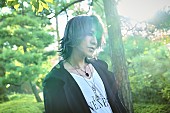 「SUGIZO、11/23にソロデビュー25周年を記念したベスト盤『THE COMPLETE SINGLE COLLECTION』リリース」1枚目/1