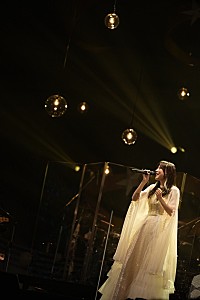 水瀬いのり、“当たり前の尊さ”を伝えた【Inori Minase LIVE TOUR 2022 glow】神奈川公演 | Daily News | Billboard JAPAN
