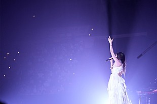 「＜ライブレポート＞「私を見つけてくれてありがとう」感謝して、次の10年へ――Aimerが10周年ライブで伝えた想い」