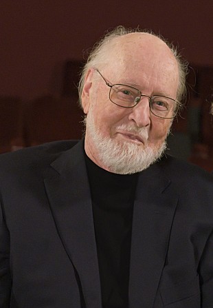 「ジョン・ウィリアムズ、ウィーン・フィルとの再共演コンサートより「不死鳥フォークス」配信」