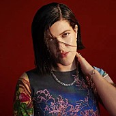 「The xxのロミー、フレッド・アゲインをフィーチャーしたニューシングル「Strong」公開」1枚目/2