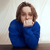 「ルイス・キャパルディ、エド・シーランらと共作した新曲「Pointless」公開」1枚目/3