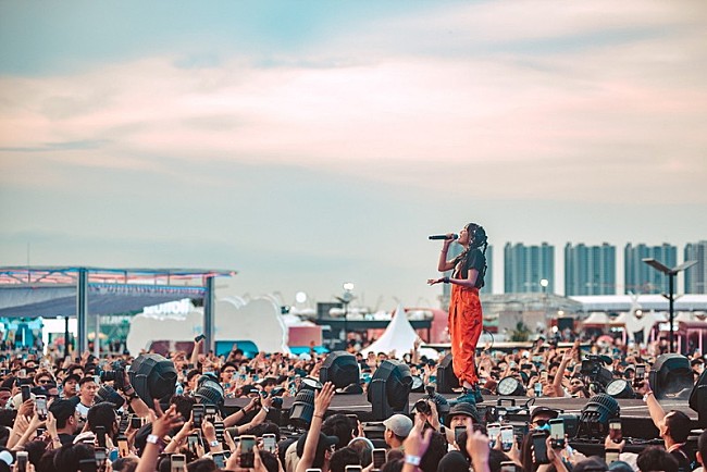 「YOASOBI、海外初パフォーマンスはインドネシア＆フィリピン」1枚目/13