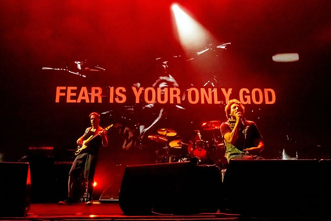 「レイジ・アゲインスト・ザ・マシーンのティム・コマーフォード、前立腺がんを公表」1枚目/1