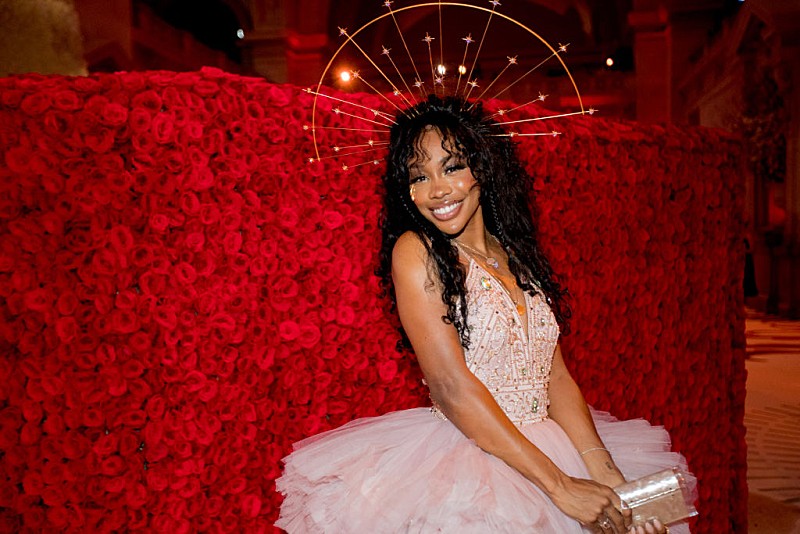 「シザ、最新作『SOS』の米ビルボード・チャートでの成功に驚く「予想外」」1枚目/1