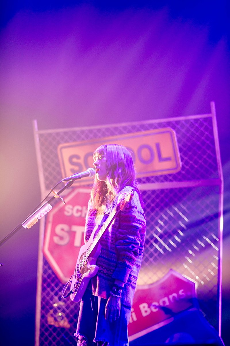 「Lily（Gt. / Vo.）」4枚目/6