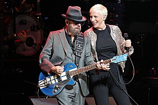 「アニー・レノックス、ユーリズミックス「スウィート・ドリームス（アー・メイド・オブ・ディス）」のリリース40年を祝う」