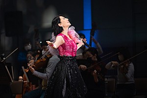 ライブレポート＞広瀬香美×オーケストラが冬を豪華に奏でたデビュー30