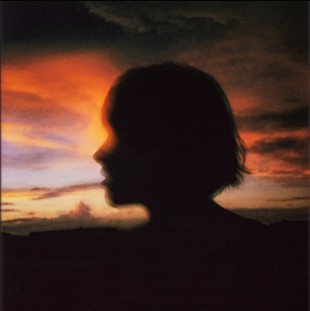 「君島大空、1stAL『映帶する煙』収録曲より「世界はここで回るよ」MV公開」