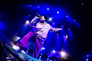 「岡崎体育、対バン形式の【TECHNIQUE】約2年4か月ぶり開催決定　【JAPAN TOUR】追加公演にて発表」