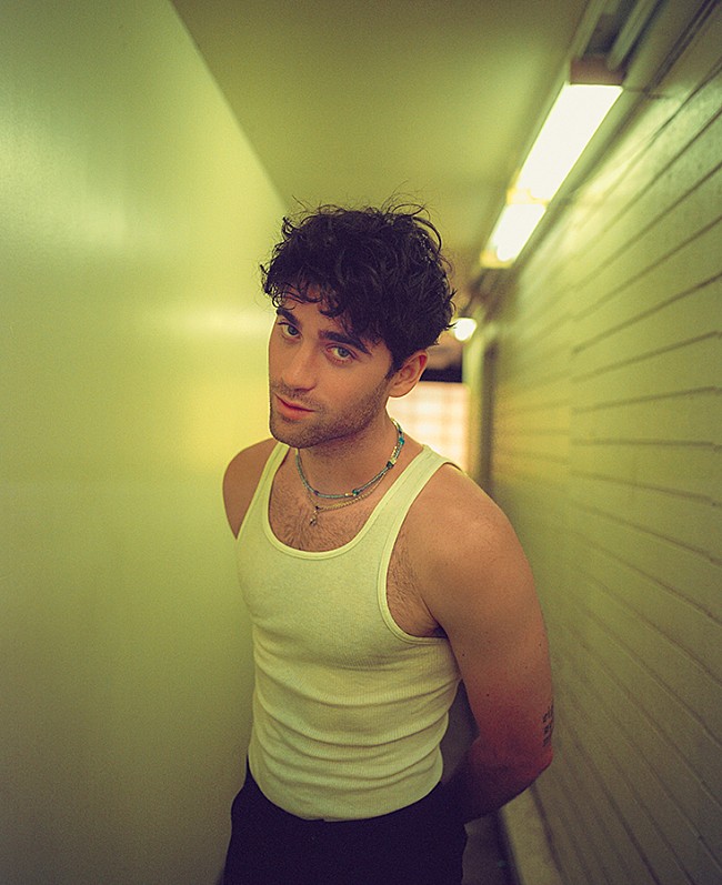 「アレクサンダー23、パーソナルな新曲「ハウ・トゥ・ドライブ」公開　藤原ヒロシがアートワーク担当」1枚目/2