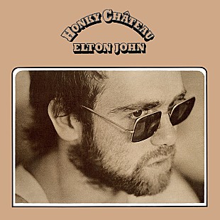 エルトン・ジョン「エルトン・ジョン、『ホンキー・シャトー』50周年記念盤発売決定　名曲「ロケット・マン」など収録」