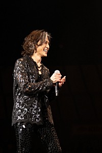 ライブレポート＞稲葉浩志、約7年ぶりとなるソロライブで再認識