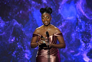 「【第65回グラミー賞授賞式(R)】サマラ・ジョイが＜最優秀新人賞＞受賞」