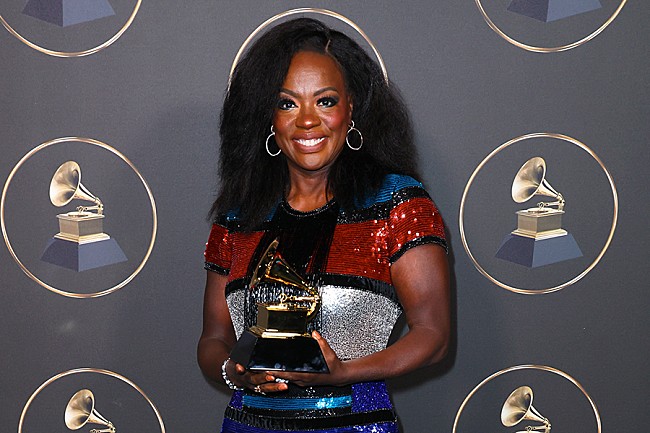 「【第65回グラミー賞授賞式(R)】ヴィオラ・デイヴィス、＜最優秀朗読アルバム＞獲得で【EGOT】達成」1枚目/1