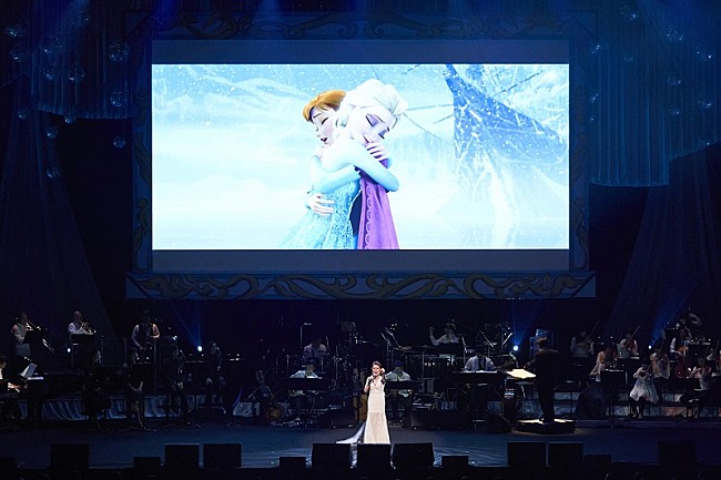 「Presentation licensed by Disney Concerts (C) All rights reserved
Friends of Disney Concert 過去公演より」3枚目/11