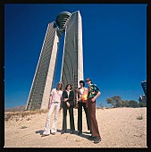 「テンプルズ、ショーン・レノンのプロデュースの新作から「Cicada」公開」1枚目/2