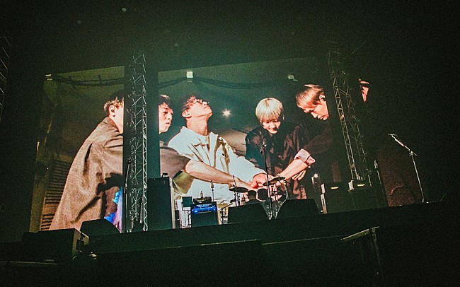 「＜ライブレポート＞BLUE ENCOUNT　6年ぶり、ベース辻村渡米前ラストの日本武道館で見せたバンドの進化と未来」1枚目/20