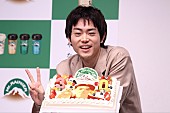 「菅田将暉、30歳の抱負は「優しさがもっと膨れていったら」　「ゼロから作品作りに関わりたい」」1枚目/1
