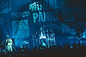 「THE ORAL CIGARETTES、対バンツアー【MORAL PANIC】開幕　ROTTENGRAFFTYと火花を散らした初日公演」1枚目/14
