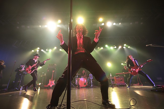 「＜ライブレポート＞ALIが1stフルアルバム『MUSIC WORLD』ツアー完走、高らかに叫ぶ「音楽万歳！」」1枚目/9