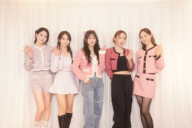 「KARAがポップアップストアを訪問、グループ活動やファンミについてコメント」1枚目/3