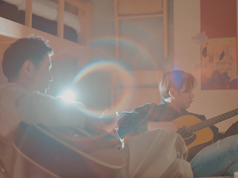 「Keishi Tanaka、盟友・村松拓と創り上げた「青のサーカス」MV公開」1枚目/5