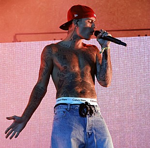 「ラムゼイ・ハント症候群公表のジャスティン・ビーバー、満面の笑みを浮かべる動画公開」