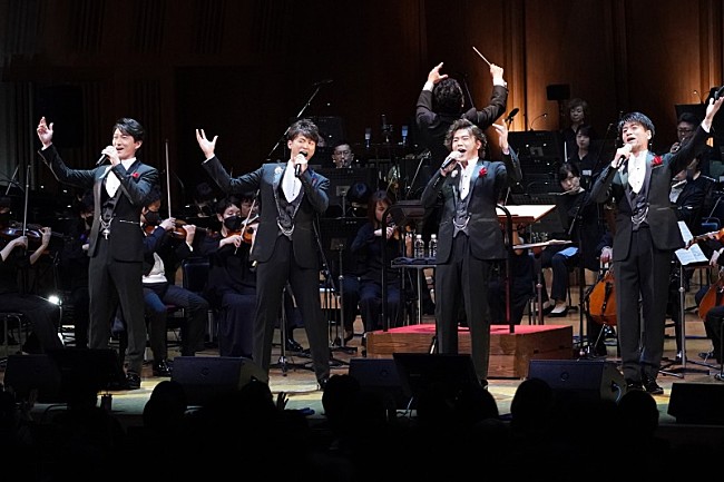 「＜ライブレポート＞LE VELVETS、15周年を飾るオーケストラ公演が東京で開幕」1枚目/4