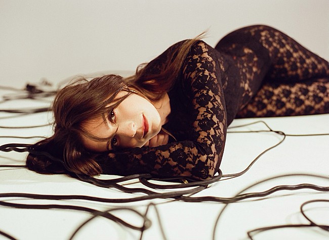 「ブリー、3年ぶりのニュー・アルバム『ラッキー・フォー・ユー』が完成」1枚目/2