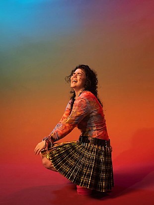 「ジョージア、ロスタムとタッグを組んだ新曲「It’s Euphoric」公開」