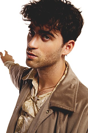 「フジロック出演のアレクサンダー23、新曲「アイ・ワナ・リヴ・フォーエヴァー」のMV公開」