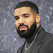 「ドレイク、新曲でキム・カーダシアンがイェーとの離婚について語っている音源をサンプリング」1枚目/1