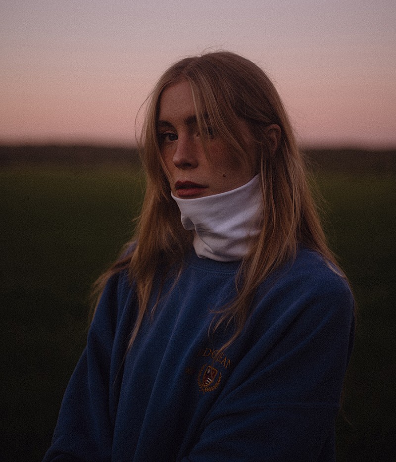 「シャイ・マーティン、新曲「glued to the floor」を公開」1枚目/2