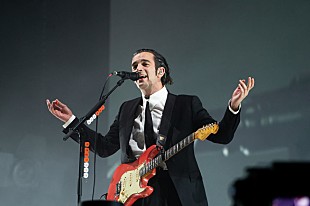 「The 1975のマシュー・ヒーリー、SNSから距離を置くと発言「もうステージ外ではパフォーマンスできない」」