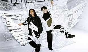 「Creepy Nuts、AL『アンサンブル・プレイ』収録曲「友人A」のリリックビデオ公開」