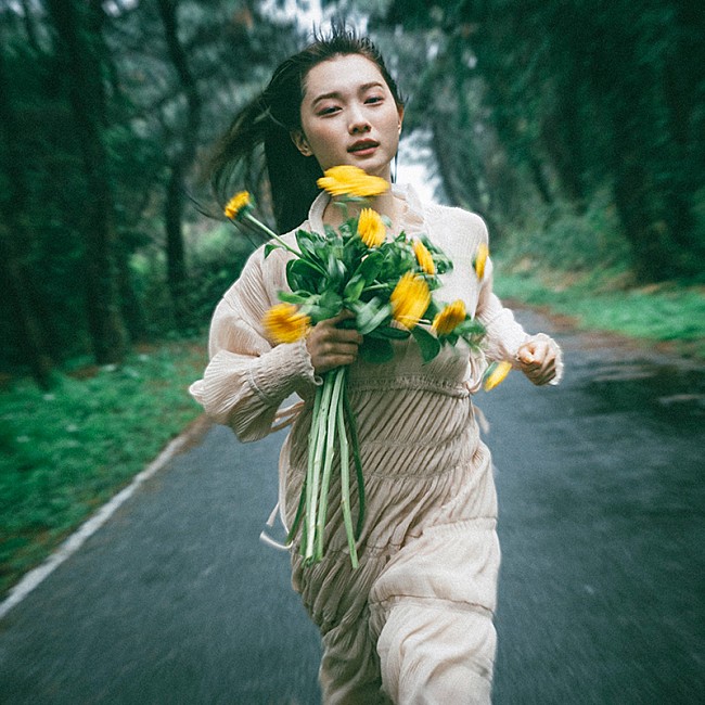 「indigo la End、新曲「瞳のアドリブ」配信リリース」1枚目/2