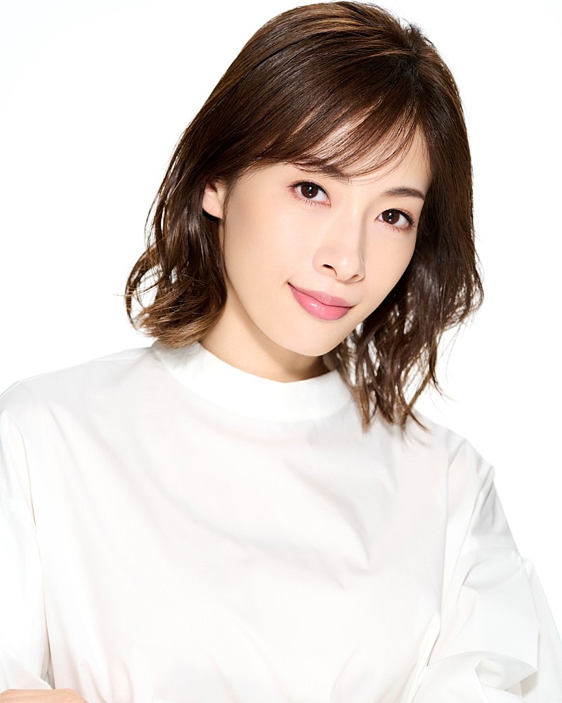 「明日海りお」3枚目/12