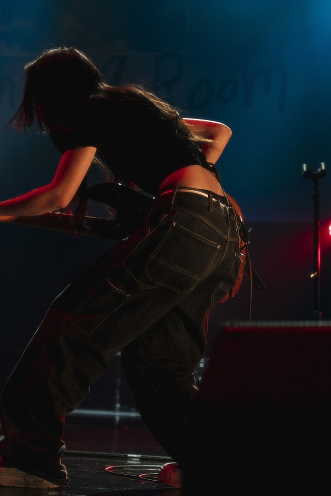 「Maika（Ba. / Vo.）」10枚目/13