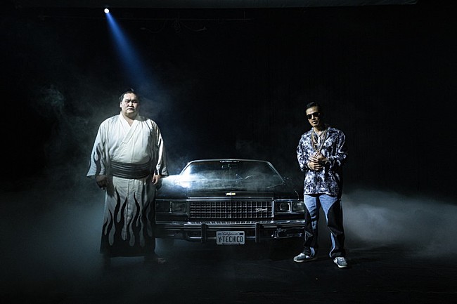 「AK-69＆照ノ富士関」2枚目/3