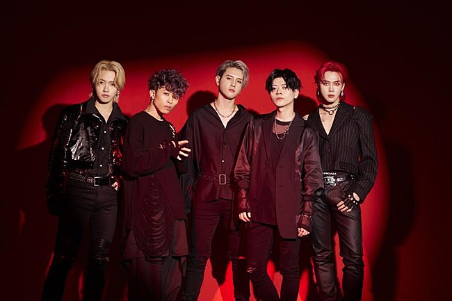 「MADKID、TVアニメ『Lv1魔王とワンルーム勇者』OPテーマ「One Room Adventure」7/26リリース」1枚目/1