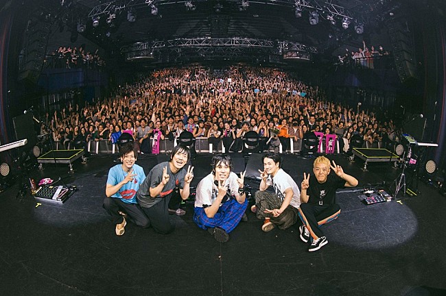 「RADWIMPS、北米ツアーファイナルのNY公演ライブレポート＆メンバーインタビューが到着」1枚目/15