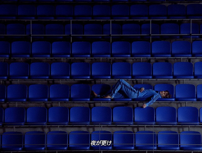 「『PEOPLE 1「GOLD」MV』」3枚目/11