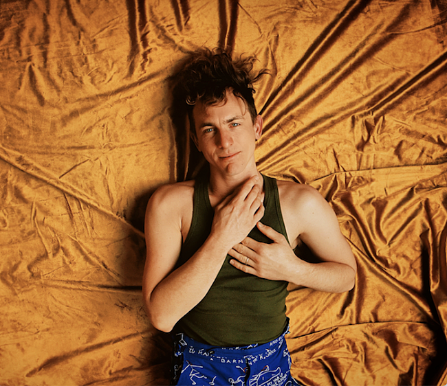 「ビック・シーフのバック・ミーク、ニューAL『Haunted Mountain』よりタイトル曲公開」1枚目/2