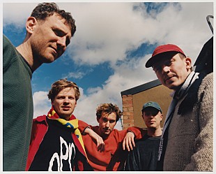 「スクイッド、カフカ的な悪夢に陥る「The Blades」のMV公開」