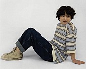 「クロード、ノスタルジックな「Wet」とアップビートな「Crumbs」を公開」1枚目/2