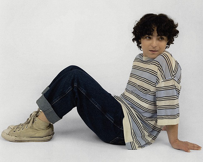 「クロード、ノスタルジックな「Wet」とアップビートな「Crumbs」を公開」1枚目/2