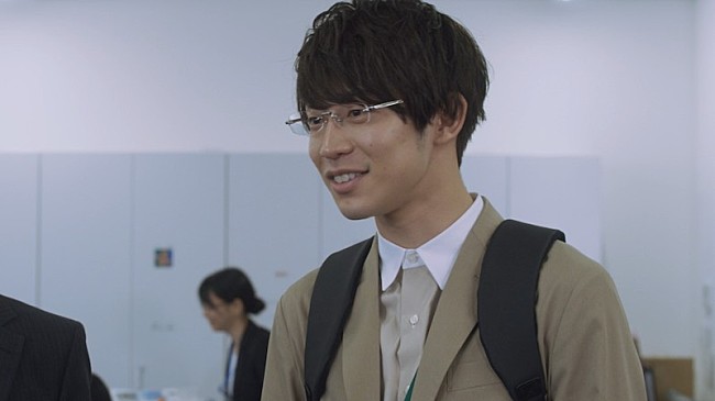 「川崎鷹也の演技シーン公開、映画『魔女の香水』本編映像＆新場面写真が到着」1枚目/2