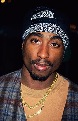 「故2パック、死後27年で【ハリウッド・ウォーク・オブ・フェーム】殿堂入り」