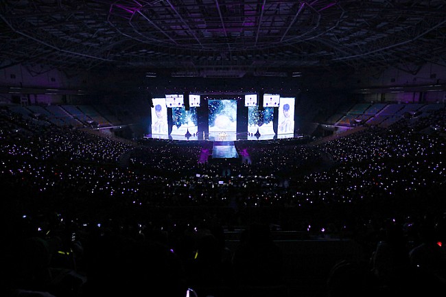 「（C）Weverse Con Festival」3枚目/14